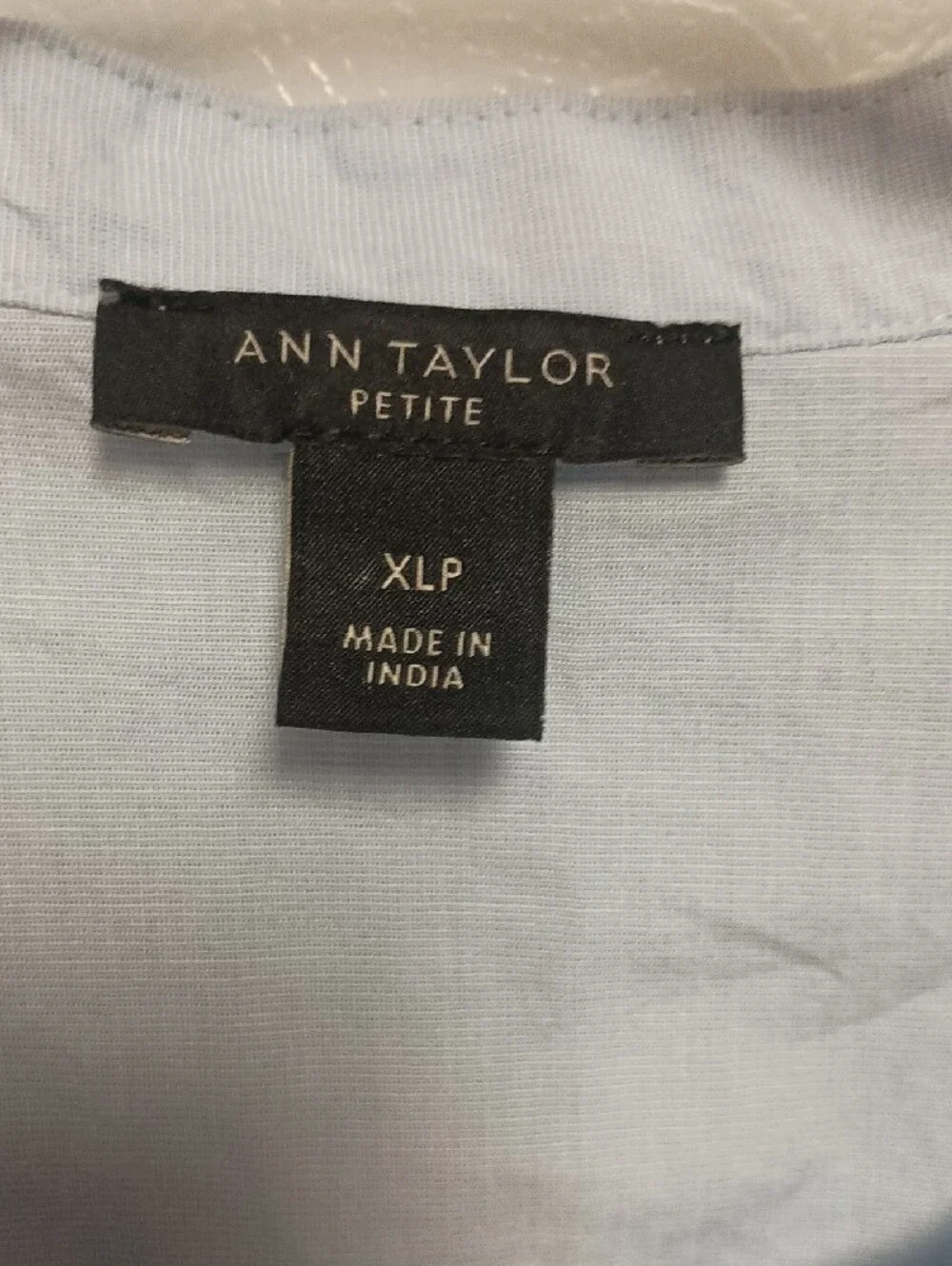 Ann Taylor Pale Blue Button Down Ruffle-Front Sleeveless Blouse. Women's Size XL